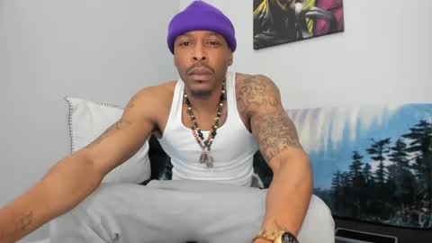 mromg007 online show from March 12, 1:08 pm