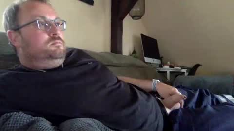 Snapshot of mrosenth81 chatting on June 10, 12:04 pm mrosenth81 online show from June 10, 12:04 pm