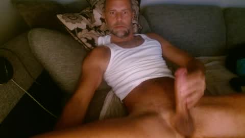 Snapshot of mrpornstar33 chatting on June 13, 3:15 am Twinsoulsex online show from June 13, 3:15 am