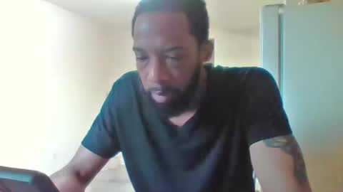 Snapshot of mrreefyreef chatting on September 17, 8:10 pm Zaddylongstroke online show from September 17, 8:10 pm