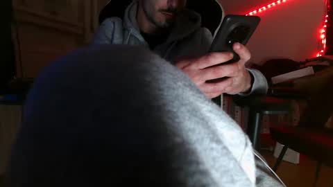 MrRogue online show from April 22, 10:33 pm