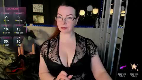 Snapshot of mrs_ingrid chatting on May 2, 7:13 am Ingrid online show from May 2, 7:13 am