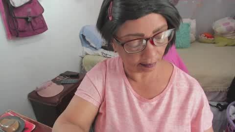 mrs_mommy online show from April 7, 6:41 pm