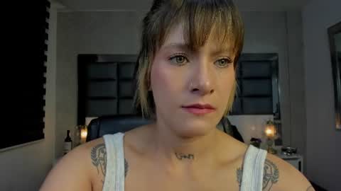 Snapshot of mrs_regina_clk chatting on June 22, 4:20 am Regina online show from June 22, 4:20 am