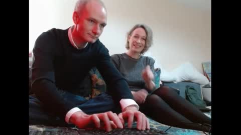 Mrs Velvet Vixen online show from September 12, 7:30 am