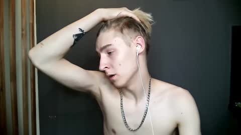 Snapshot of mrsexycum4u chatting on January 11, 6:33 pm Adam online show from January 11, 6:33 pm