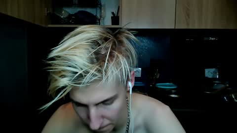 Snapshot of mrsexycum4u chatting on January 17, 1:15 am Adam online show from January 17, 1:15 am