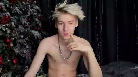 Snapshot of mrsexycum4u chatting on January 24, 6:35 pm Adam online show from January 24, 6:35 pm