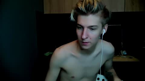 Snapshot of mrsexycum4u chatting on January 25, 7:49 pm Adam online show from January 25, 7:49 pm