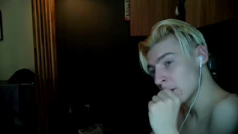 Snapshot of mrsexycum4u chatting on February 21, 5:31 pm Adam online show from February 21, 5:31 pm