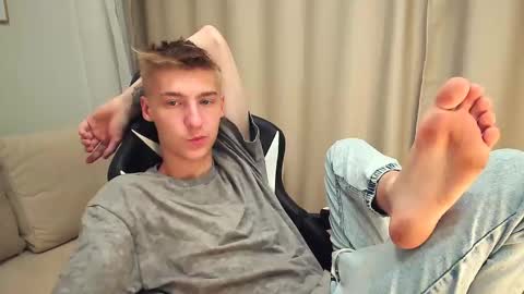 Snapshot of mrsexycum4u chatting on September 12, 11:54 am Adam online show from September 12, 11:54 am