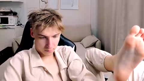 Snapshot of mrsexycum4u chatting on November 20, 2:28 pm Adam online show from November 20, 2:28 pm