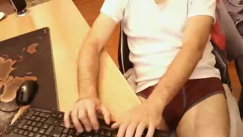 Snapshot of mrshadow903 chatting on April 28, 8:08 am mrshadow903 online show from April 28, 8:08 am