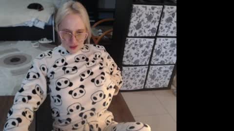 Sasha online show from April 24, 4:04 am