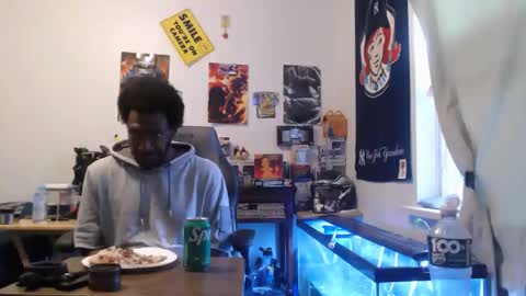 mrsoonicexrated online show from April 19, 6:10 pm