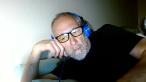 mrtease5 online show from April 26, 8:28 pm