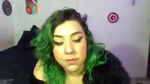 Snapshot of mrvenusx chatting on June 10, 11:24 pm Mrs Venus online show from June 10, 11:24 pm