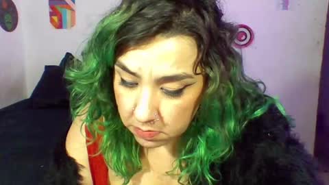 Snapshot of mrvenusx chatting on June 11, 12:32 am Mrs Venus online show from June 11, 12:32 am