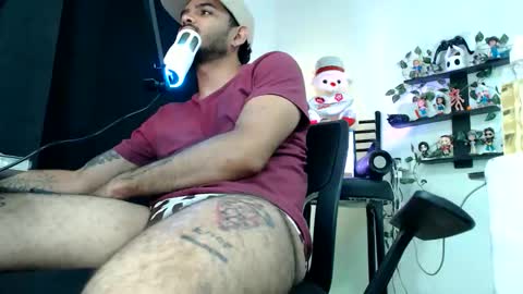 Snapshot of mrvgs chatting on June 4, 12:16 am Mr Vgs online show from June 4, 12:16 am