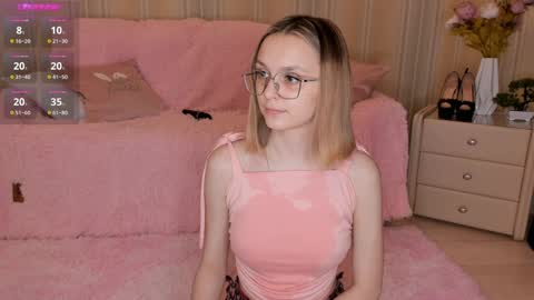 Elizabeth online show from December 22, 6:48 pm