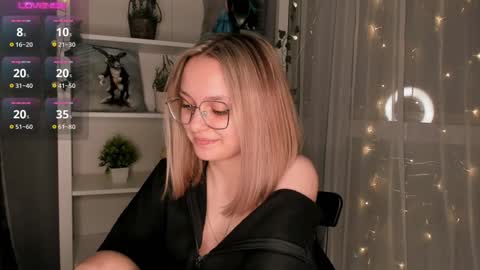 Elizabeth online show from January 17, 7:05 pm