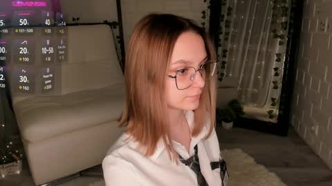 Elizabeth online show from March 2, 3:48 pm