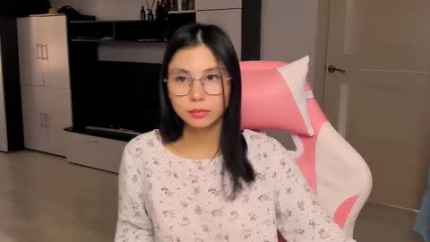 ms_emily_ online show from September 22, 11:56 am