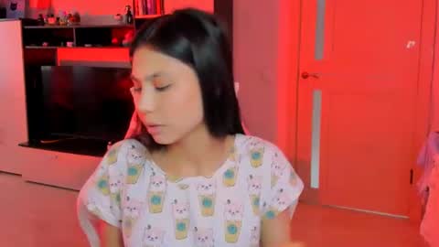 ms_emily_ online show from June 10, 10:36 am