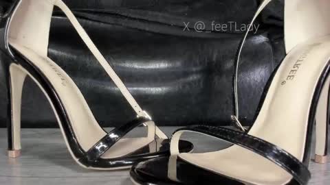 Snapshot of ms_enigma chatting on October 14, 9:54 am Goddess. Miss. Lady. Queen. Madam Milady online show from October 14, 9:54 am