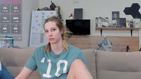 Snapshot of ms_foryou chatting on April 27, 3:32 pm Ms ForYOU online show from April 27, 3:32 pm