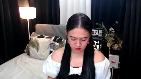 Ash online show from October 30, 10:10 pm