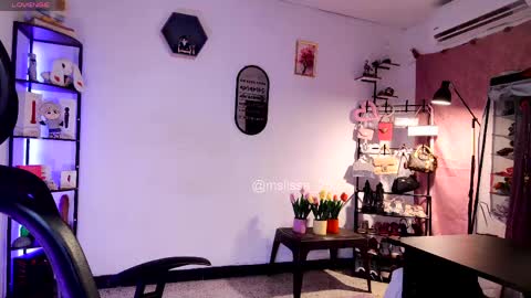 Snapshot of ms_lissa chatting on May 19, 11:44 pm MISS LISSA online show from May 19, 11:44 pm
