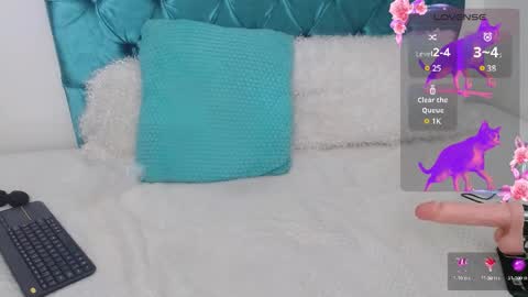 Snapshot of ms_zawora chatting on February 12, 12:27 am When the mako flies up from the bottom in your eyes then Ill know the twilight skies are not so broken hearted online show from February 12, 12:27 am