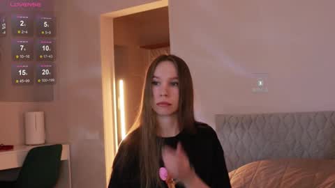 Snapshot of msaura chatting on December 23, 4:32 am Svetlana online show from December 23, 4:32 am