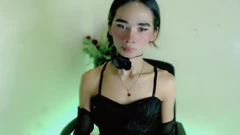 mscherry_ online show from April 4, 4:22 am