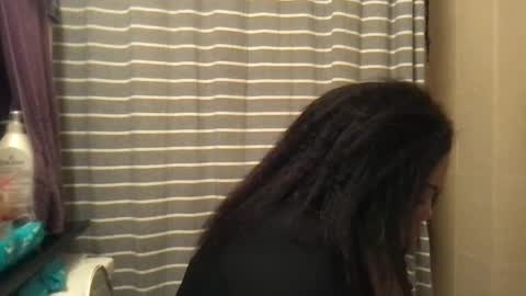 Snapshot of msjonemillion chatting on January 22, 2:04 am Chocolate  Candy   Stick online show from January 22, 2:04 am