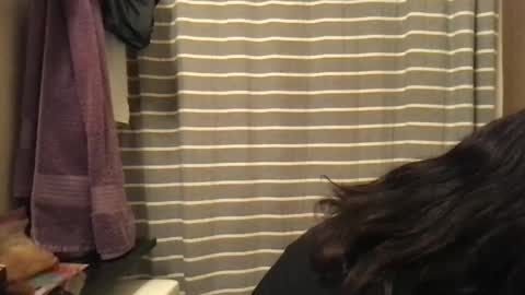 Snapshot of msjonemillion chatting on February 2, 2:48 am Chocolate  Candy   Stick online show from February 2, 2:48 am