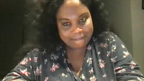 Snapshot of msjonemillion chatting on November 22, 1:59 am Chocolate Candy Stick online show from November 22, 1:59 am