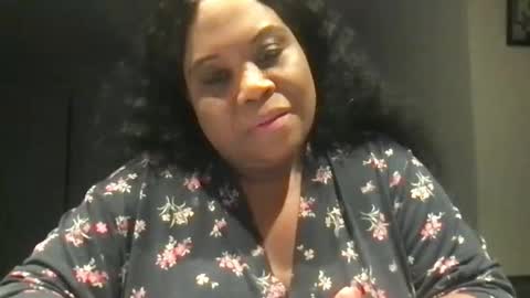 Snapshot of msjonemillion chatting on November 24, 4:23 am Chocolate Candy Stick online show from November 24, 4:23 am