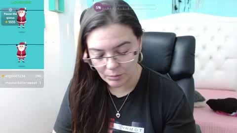 Snapshot of msjossie chatting on December 22, 5:34 am Jossie online show from December 22, 5:34 am