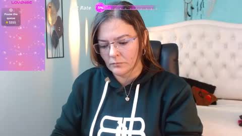 Snapshot of msjossie chatting on October 2, 3:35 am Jossie online show from October 2, 3:35 am