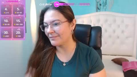 Snapshot of msjossie chatting on October 3, 3:25 am Jossie online show from October 3, 3:25 am