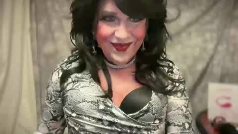 mskarentoy online show from November 28, 10:45 pm