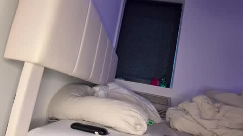 Snapshot of mskitty000 chatting on February 13, 10:06 pm mskitty000 online show from February 13, 10:06 pm