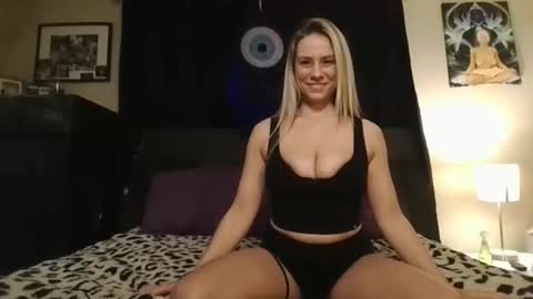 msmariesummers online show from March 4, 12:16 am