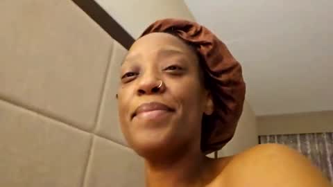 msmechocolate online show from December 5, 3:15 am