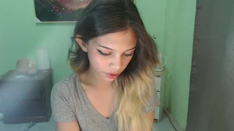Snapshot of msmeygan chatting on February 17, 5:53 pm msmeygan online show from February 17, 5:53 pm
