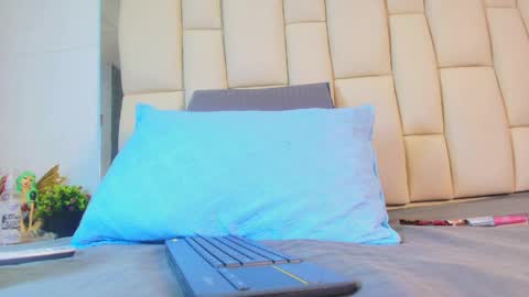 FERNANDA 3 online show from April 2, 3:37 am