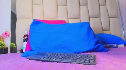 FERNANDA 3 online show from April 23, 3:08 am