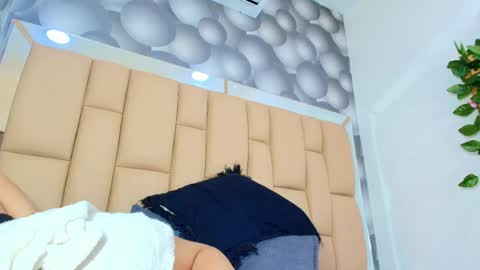Snapshot of mss_samy chatting on May 10, 5:12 am MARIA ANTONELLA 3 online show from May 10, 5:12 am